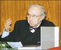 Akademik Mirko Tomasović